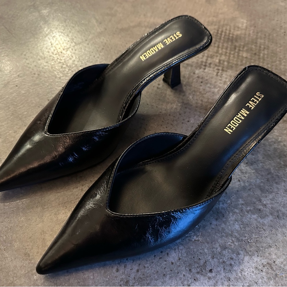 Steve Madden Mod Crinkle Leather Mule Pumps Black 6.5